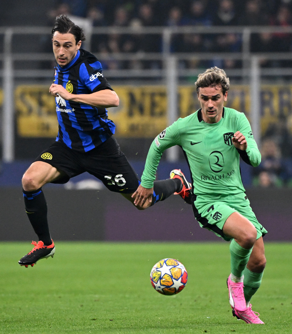 阿森纳青训爆发！15岁道曼破门+13岁穆尼奥斯1球2助（阿森纳青训大放异彩：15岁道曼建功，13岁穆尼奥斯一球两助）