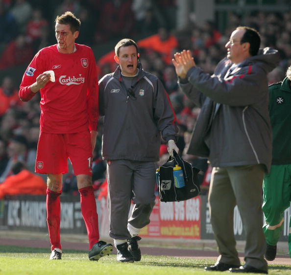 波特确定不与老将安东尼奥续约：也许他会负责U21梯队（波特确认不再与老将安东尼奥续约，安东尼奥或将执掌U21青年队）