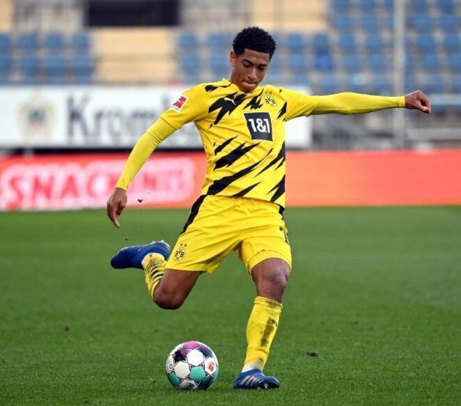 出线之战！意大利vs挪威首发：雷特吉PK哈兰德，巴雷拉出战（出线关键战！意大利对挪威首发出炉：雷特吉对决哈兰德，巴雷拉先发）