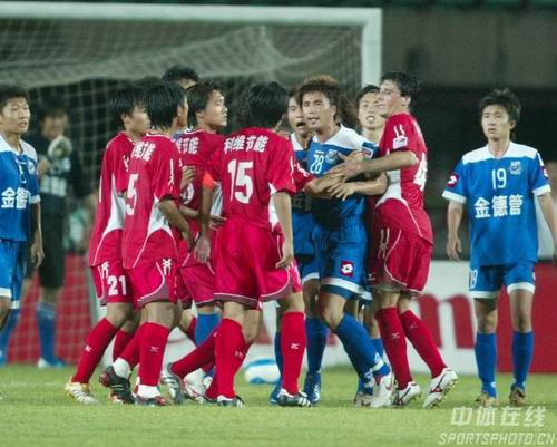 米体：卡利亚里门将卡普里莱受到了多家豪门俱乐部青睐（米体：多家豪门青睐卡利亚里门将卡普里莱）