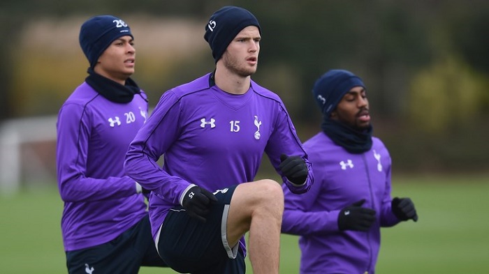 WTT总决赛：王楚钦4-3逆转战胜松岛辉空，晋级八强（WTT总决赛：王楚钦上演4-3逆转击败松岛辉空，挺进八强）