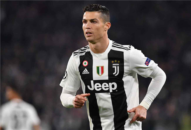 世界杯分组：3支东道主+阿根廷保送出线 法国进死亡之组 日本遇荷兰（世界杯抽签出炉：三支东道主亮相，阿根廷稳进淘汰赛，法国陷入死亡之组，日本遭遇荷兰）