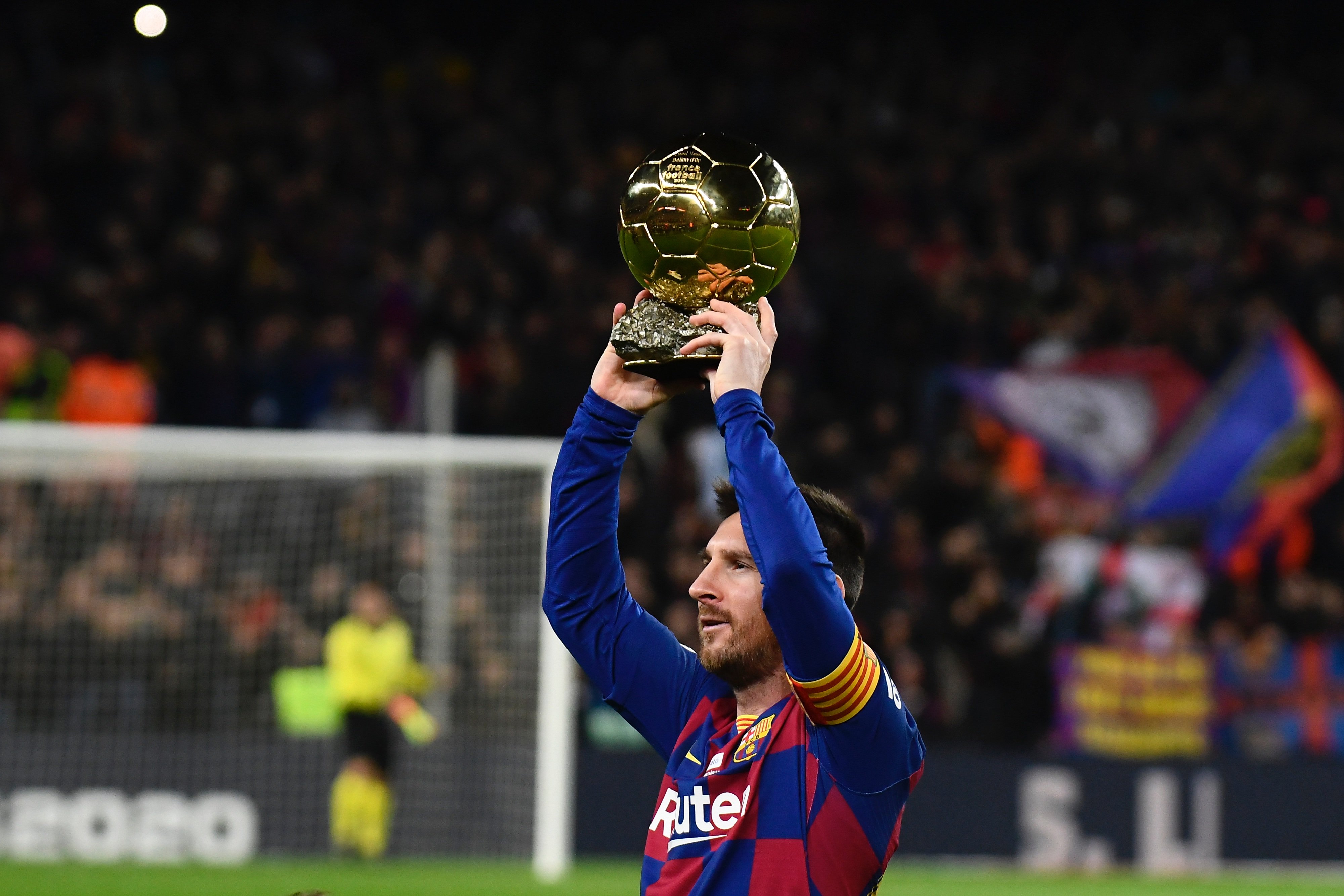 穆尼奥斯：要让外界关注加沙局势；巴斯克代表队世界杯能夺冠（穆尼奥斯：呼吁全球关注加沙局势；看好巴斯克代表队问鼎世界杯）