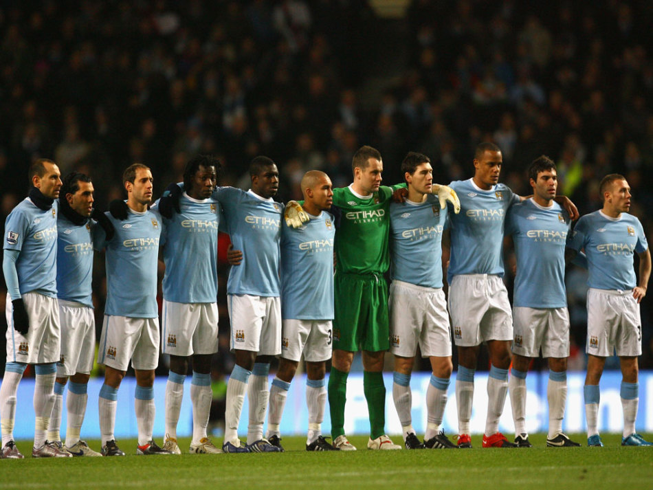 布冯：迈尼昂展现决定性作用，想夺冠的球队必须要有这种门将（布冯盛赞迈尼昂：争冠球队离不开这种决定性门将）