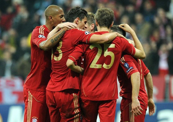 绿帽哥：利物浦高层与斯洛特今日开会，萨拉赫无缘下周欧冠名单（利物浦高层今日会晤斯洛特，萨拉赫无缘下周欧冠大名单）