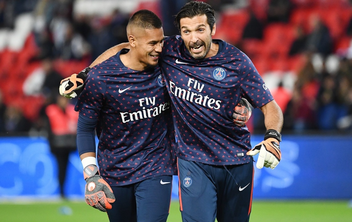 名宿：阿克利乌什须谨慎选下家，枪手巴黎多特都可能签他（名宿劝阿克利乌什慎选新东家：阿森纳、巴黎与多特皆可能出手）