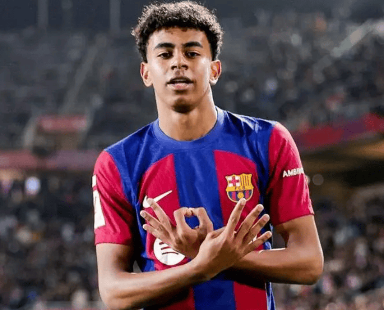 布伦森首节20分创本赛季个人新高，单节20+次数超甜瓜（布伦森首节砍下20分刷新本季单节个人纪录，单节20+次数已超越甜瓜）