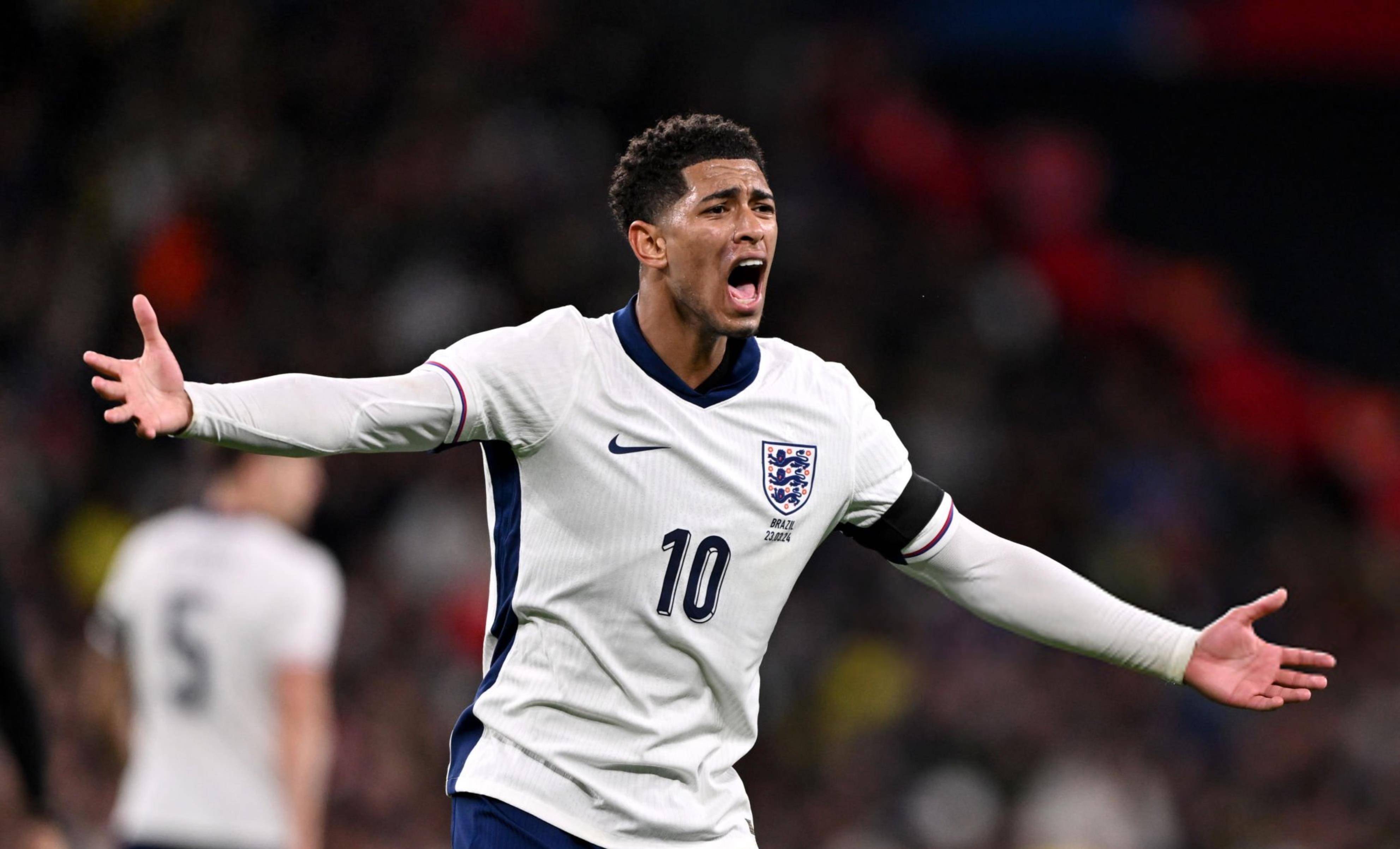 海纳：过去的几个赛季里，我们遇到这样的情况就放弃了（海纳：前几个赛季我们一遇到这种情况就会放弃）